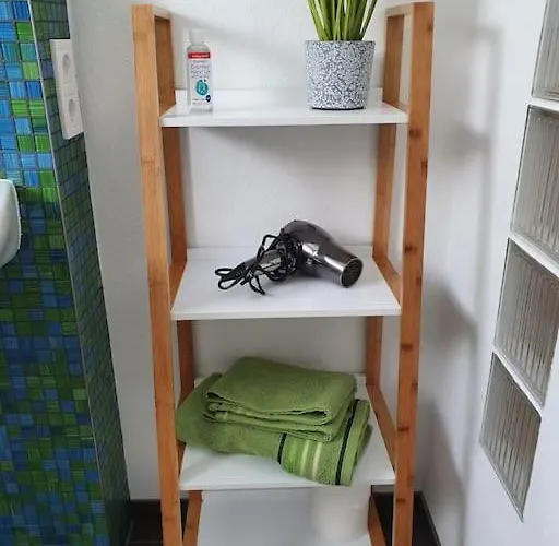 Fuchsbau Haasow * Haasow (Neuhausen/Spree)